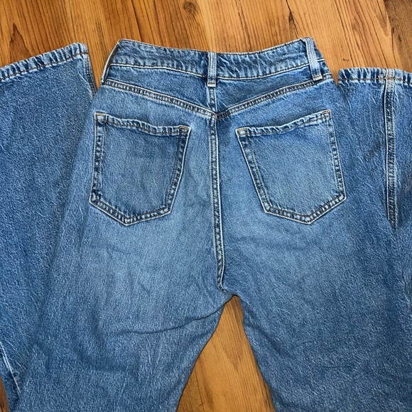 Wide Leg High Waisted Medium Wash Jeans - Picture 3 of 5